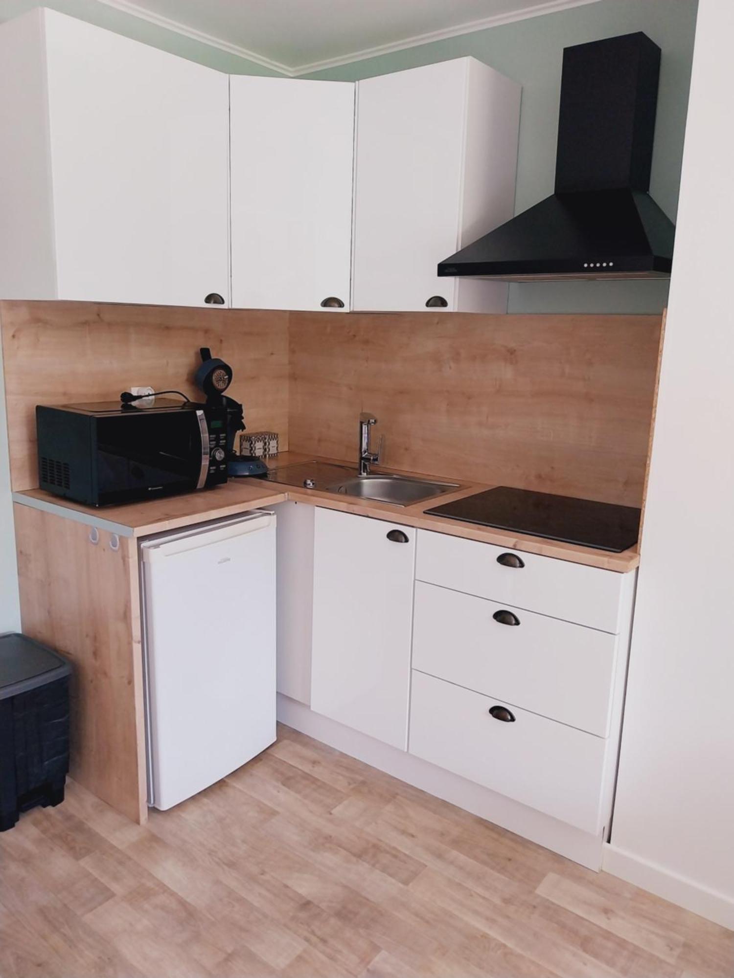 Superbe Grand Studio Tout Confort Avec Exterieur Poussan Ngoại thất bức ảnh