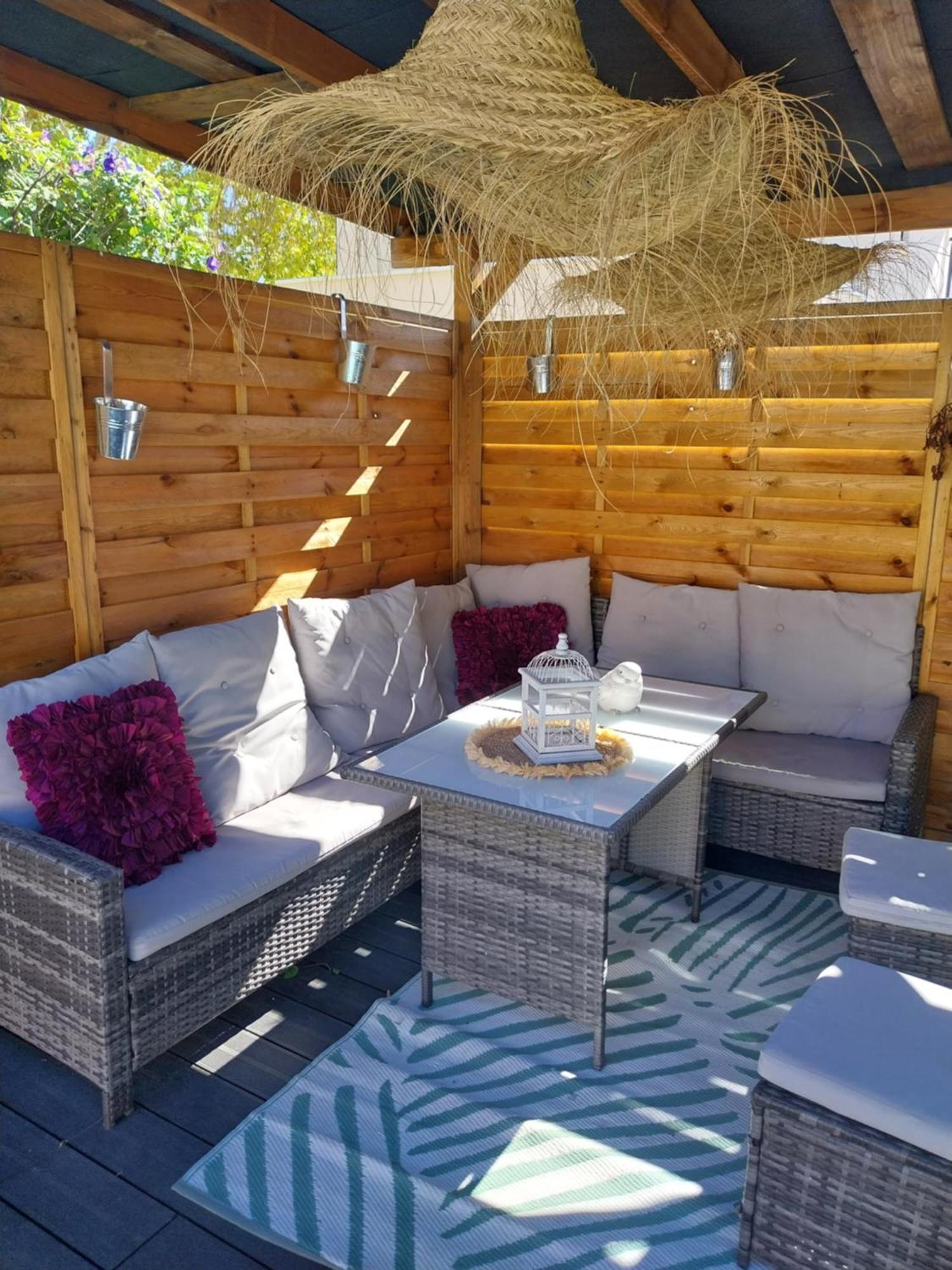 Superbe Grand Studio Tout Confort Avec Exterieur Poussan Ngoại thất bức ảnh